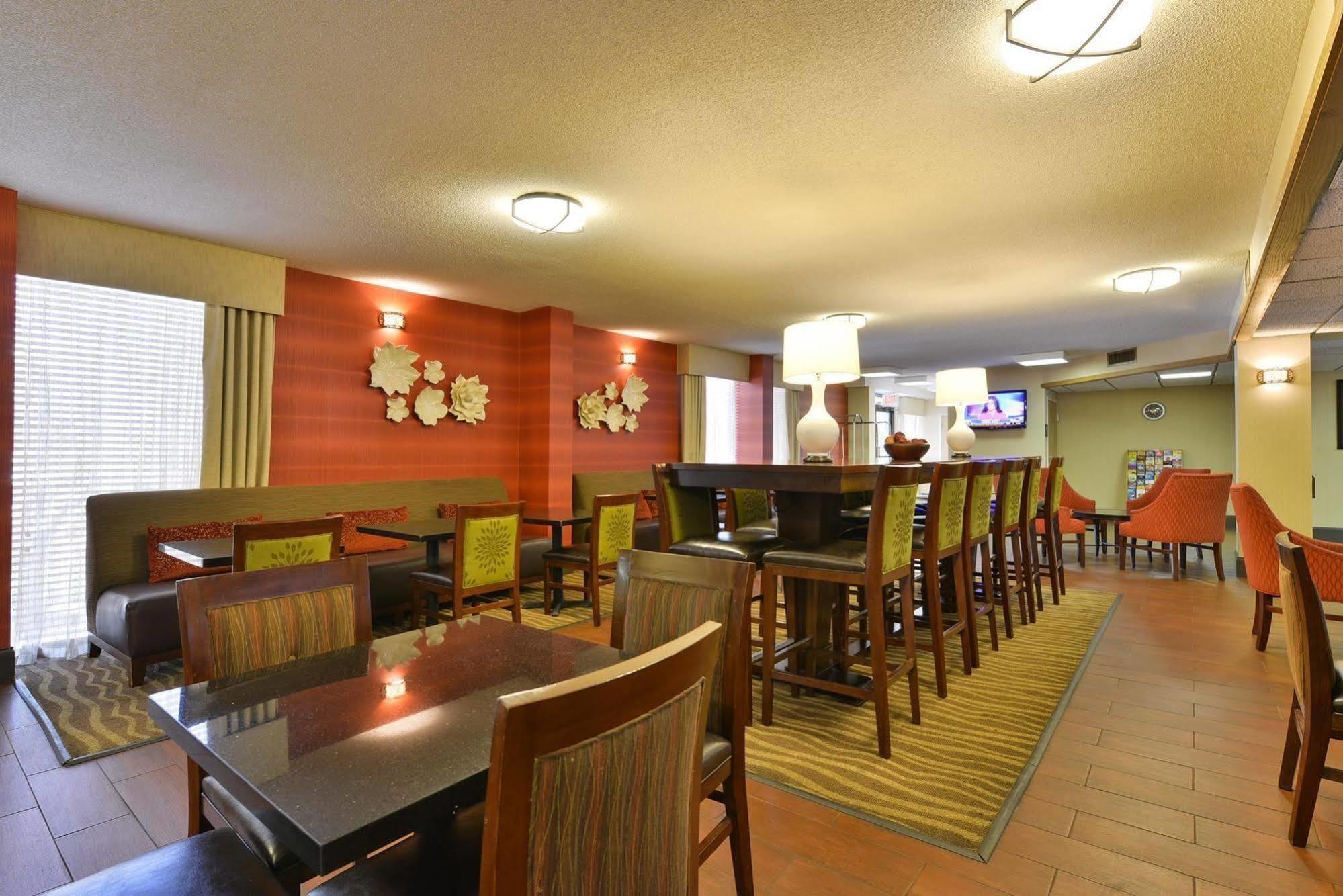 Hotel Wyndham Garden Marietta Atlanta North Extérieur photo